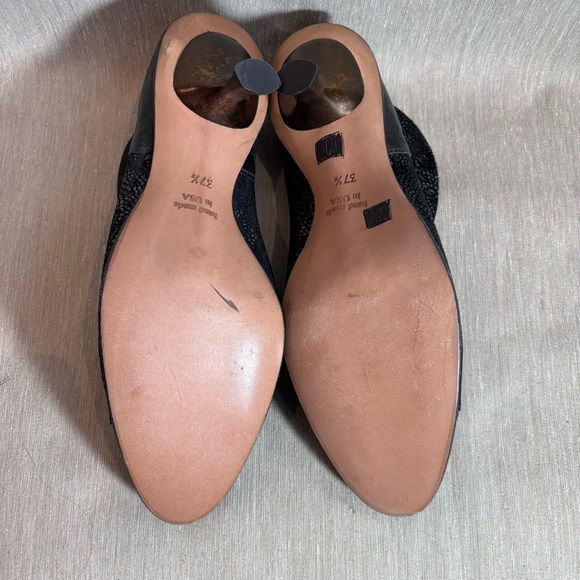 CYDWOG Sz 37.5 Handsculpted in the US Filigree Contrasting Kitten Heel Shooties - Picture 8 of 10